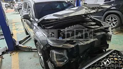 Photo 1 of 25: 2019 Hyundai Santa Fe — Korean insurance auction