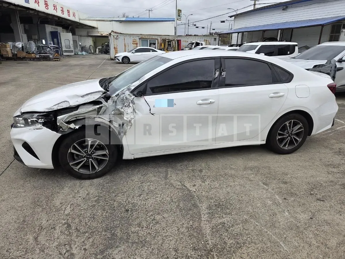 Photo 2 of 8: 2022 Kia Kz — Korean insurance auction