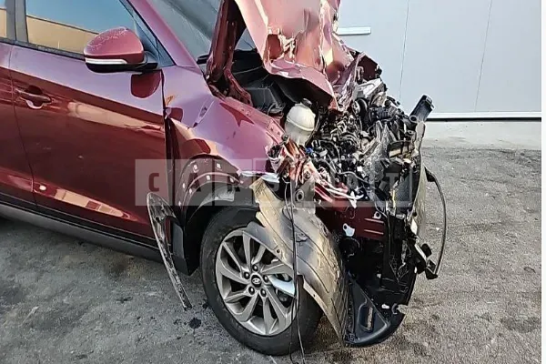 Photo 2 of 13: 2016 Hyundai Tucson, VIN KMHJ3815GGU158074 — Korean insurance auction