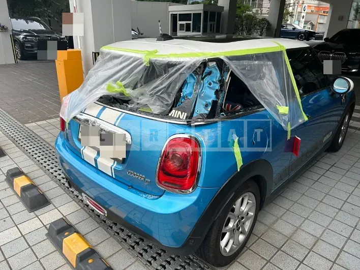 Photo 2 of 35: 2014 MINI Cooper D, VIN WMWXN310XFT957076 — Korean insurance auction
