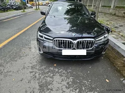 Photo 1 of 32: 2023 BMW 520i — Korean insurance auction