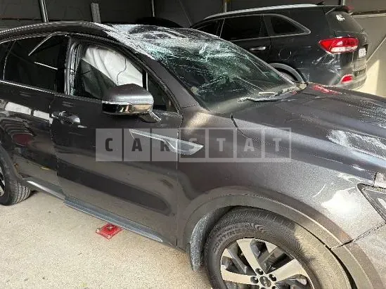 Photo 2 of 7: 2023 Kia Sorento — Korean insurance auction