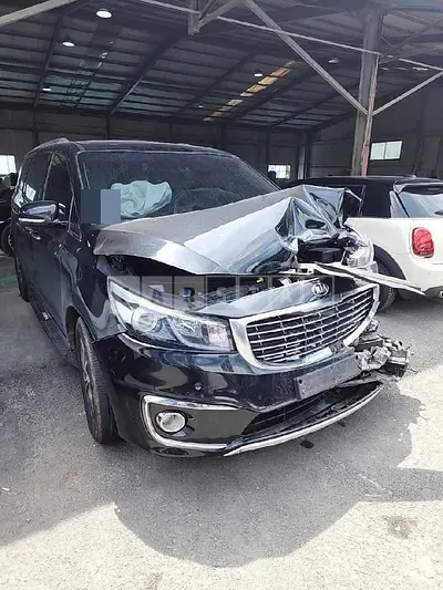 Photo 1 of 37: 2017 Kia Carnivals, VIN KNAMB81ABJS359992 — Korean insurance auction