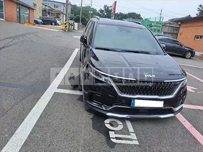 Photo 1 of 39: 2020 Kia Carnival 2.2, VIN KNANC81BBMS018906 — Korean insurance auction