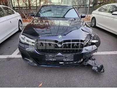 Photo 1 of 24: 2021 BMW 530i, VIN WBA71BH00MWW99772 — Korean insurance auction