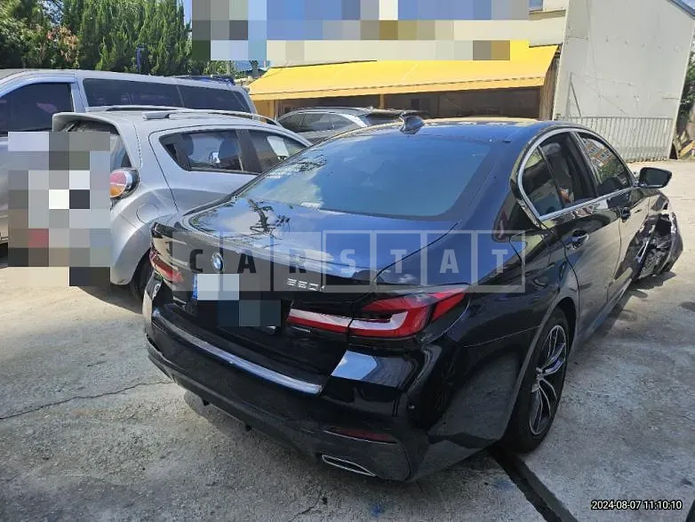 Photo 2 of 16: 2021 BMW 520i — Korean insurance auction
