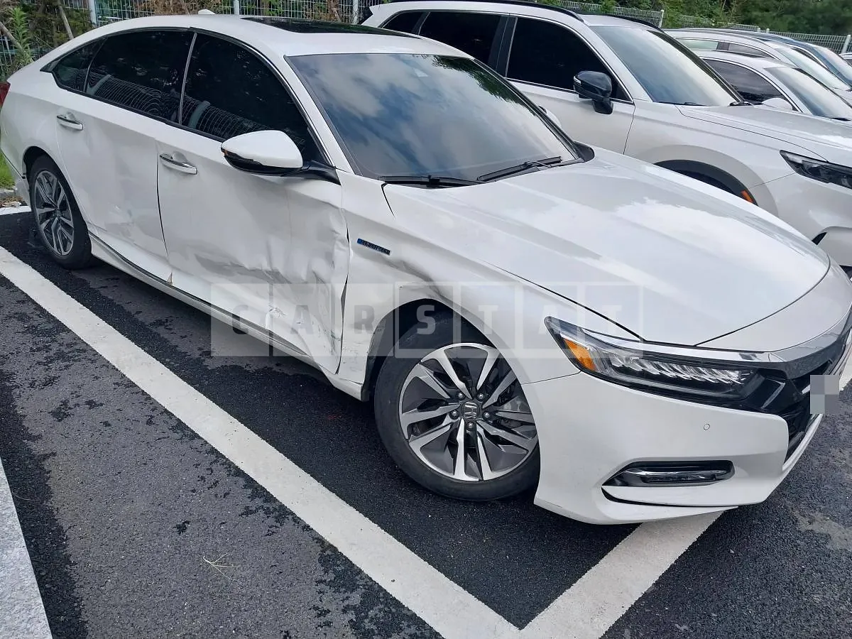 Photo 2 of 6: 2018 Honda Accord Hybrid — Korean insurance auction