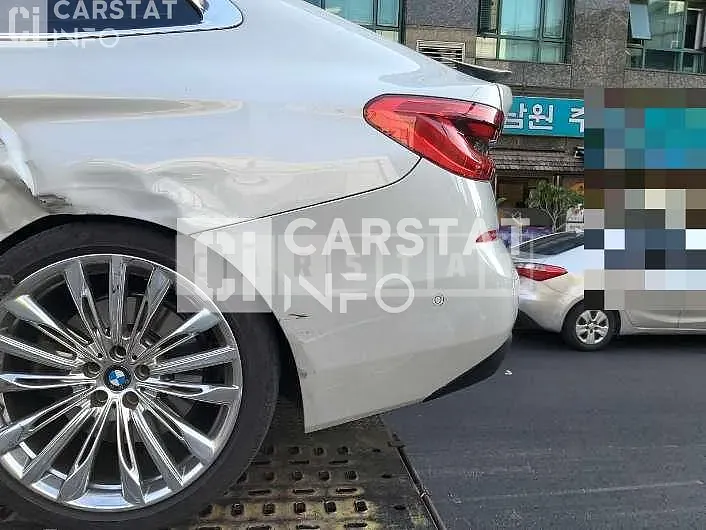 Photo 2 of 31: 2018 BMW 640i xDrive, VIN WBAJV610XJBL14247 — Korean insurance auction