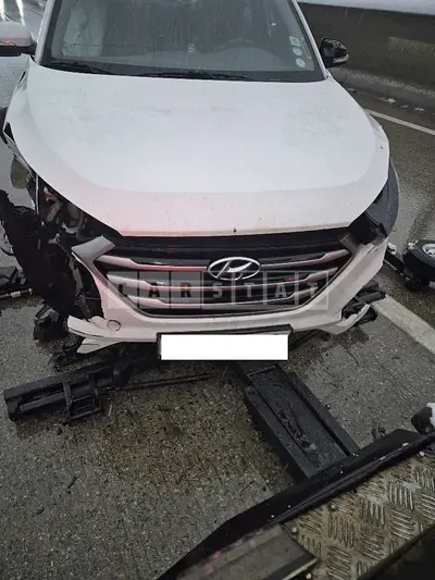 Photo 1 of 10: 2017 Hyundai Tucson — Korean insurance auction