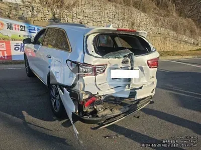 Photo 1 of 6: 2019 Kia Sorento — Korean insurance auction