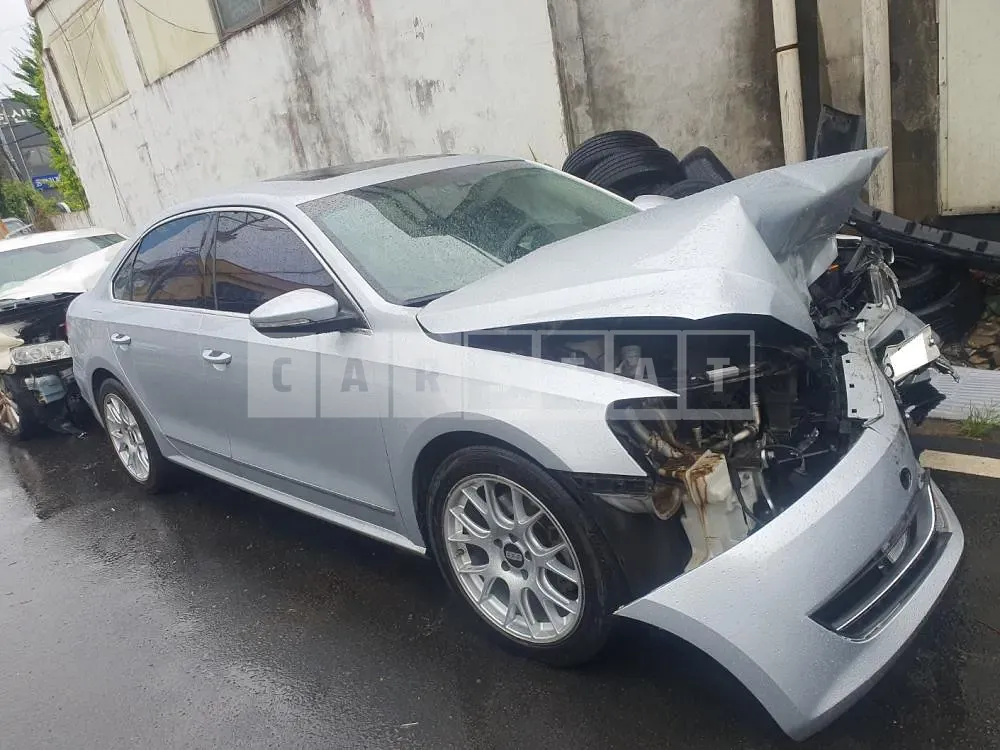 Photo 2 of 12: 2015 Volkswagen Passat 1.8 TSI, VIN 1VWZZZA3ZFC111396 — Korean insurance auction