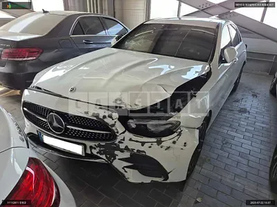 Photo 1 of 11: 2022 Mercedes-Benz E220d, VIN W1KZF0FB1NB021911 — Korean insurance auction
