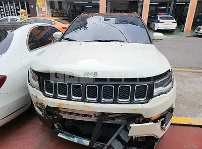 Photo 1 of 42: 2019 Jeep Straw Compass 2.4, VIN 3C4NJDCB7KT646990 — Korean insurance auction