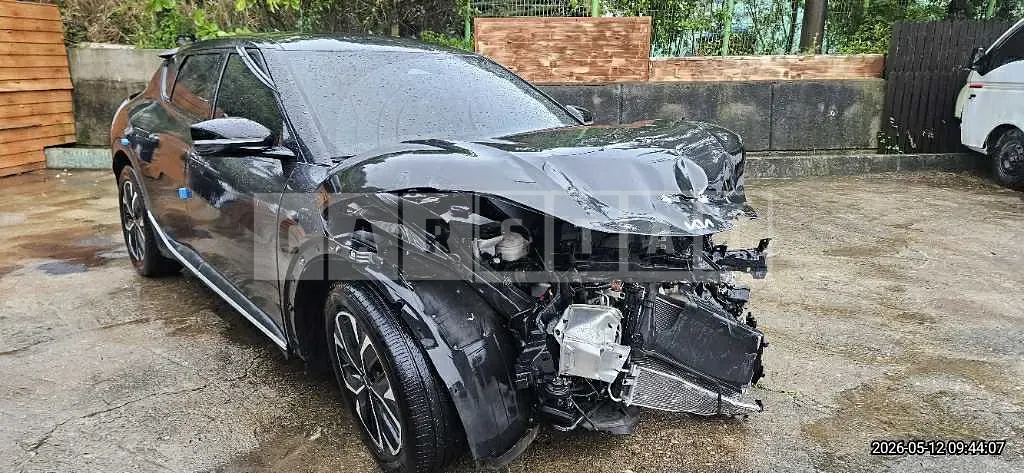 Photo 2 of 12: 2022 Kia EV6 Long Range Air Electric Car — Korean insurance auction