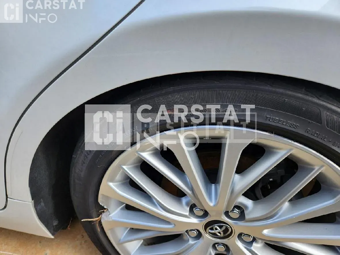 Photo 2 of 17: 2018 Toyota Camry Hybrid — Korean insurance auction