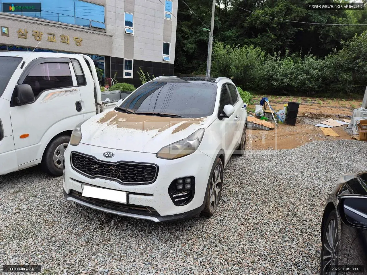 Photo 2 of 6: 2016 Kia Sportage, VIN KNAPN813BGK031232 — Korean insurance auction