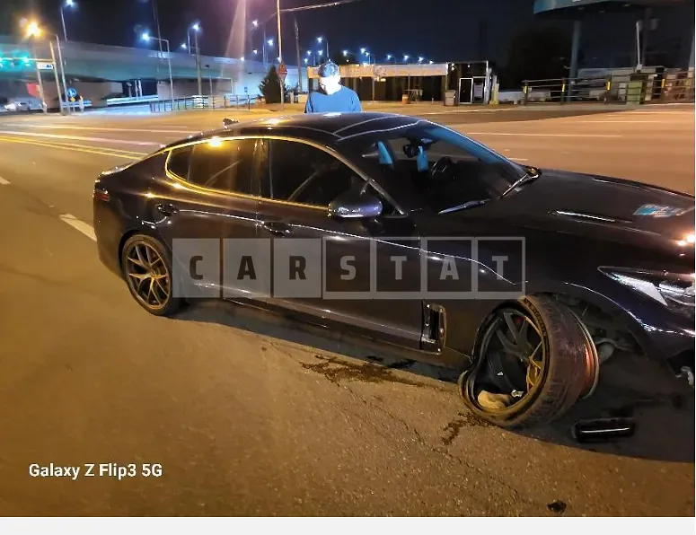 Photo 2 of 11: 2021 Kia Stinger — Korean insurance auction