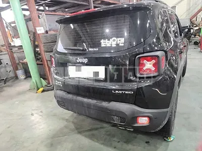 Photo 1 of 16: 2018 Jeep Zip Renegade — Korean insurance auction