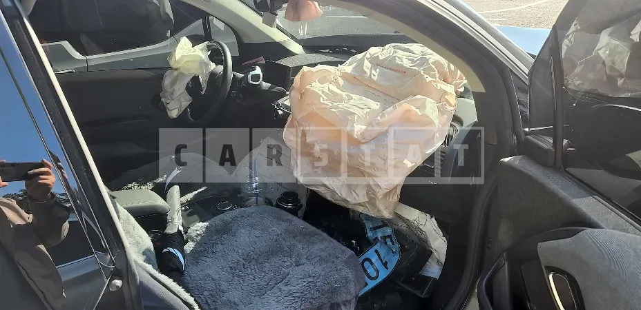 Photo 2 of 5: 2019 BMW i3, VIN WBY8P2106K7E06594 — Korean insurance auction