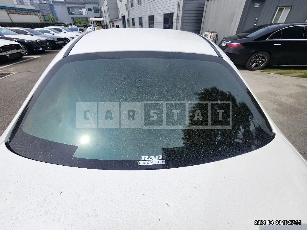 Photo 2 of 50: 2020 Mercedes-Benz E 300 4Matic — Korean insurance auction
