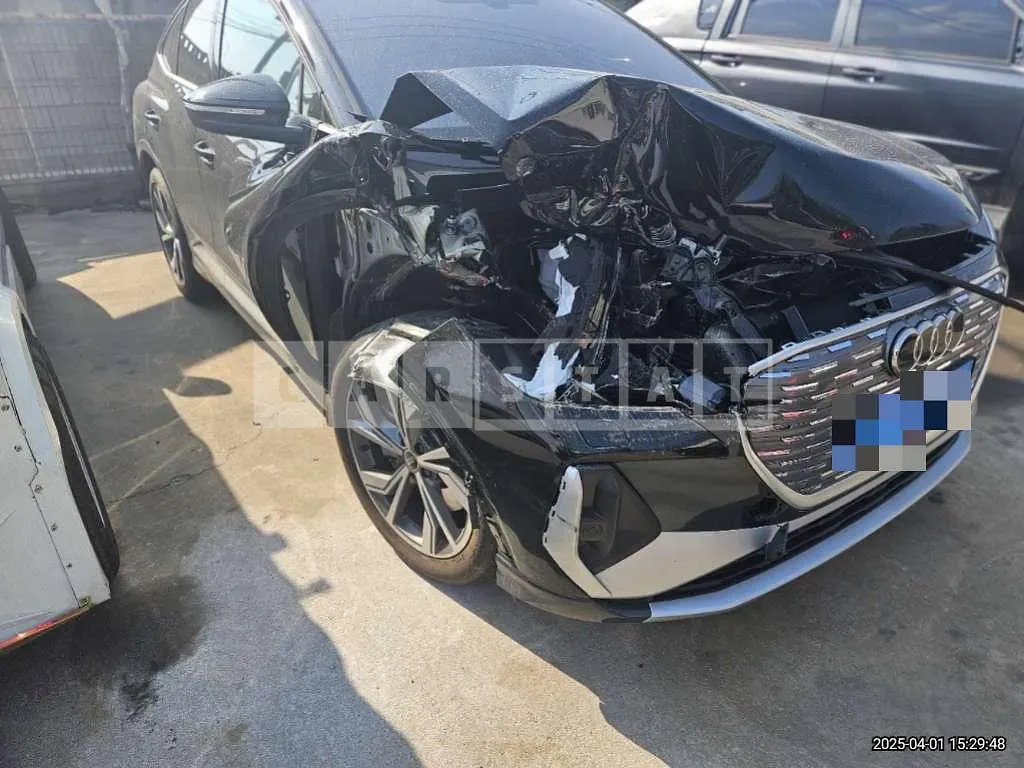 Photo 2 of 17: 2023 Audi Q4 Sportback 40 e-tron — Korean insurance auction