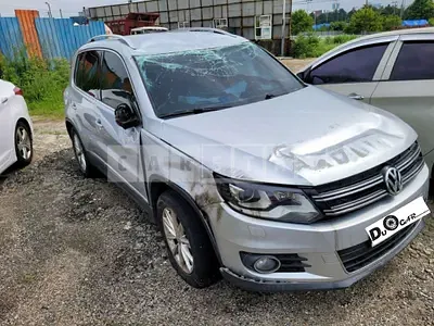 Photo 1 of 12: 2015 Volkswagen Tiguan 2.0 TDI Blue Motion, VIN WVGZZZ5NZFW555130 — Korean insurance auction