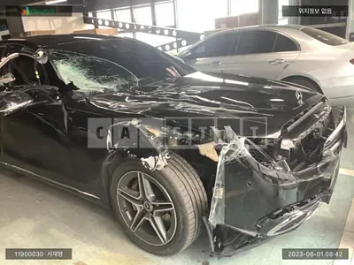 Photo 1 of 32: 2021 Mercedes-Benz S 350 d, VIN W1K6F3AB8MA020044 — Korean insurance auction