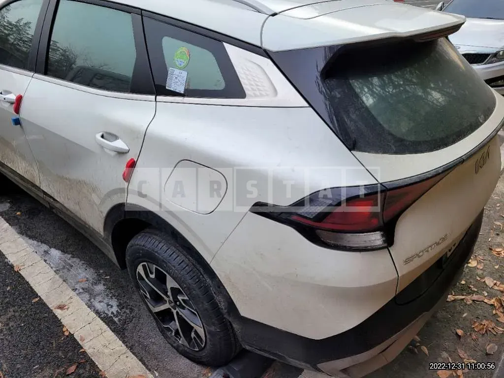 Photo 2 of 10: 2022 Kia Sportage, VIN KNAPW81GBNK029785 — Korean insurance auction
