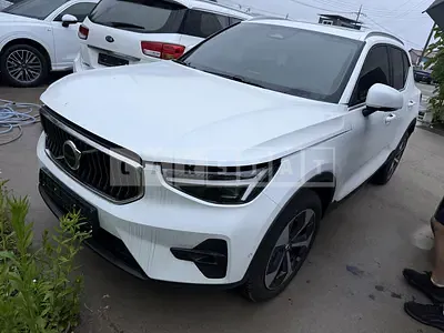 Photo 1 of 12: 2025 Volvo XC40B4 AWD — Korean insurance auction