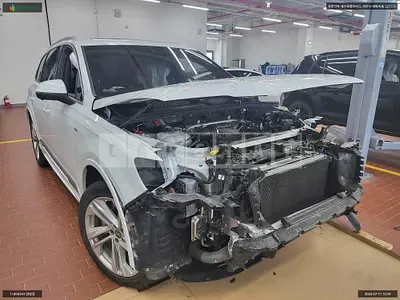 2021 AUDI /Q7 45 TDI quattro