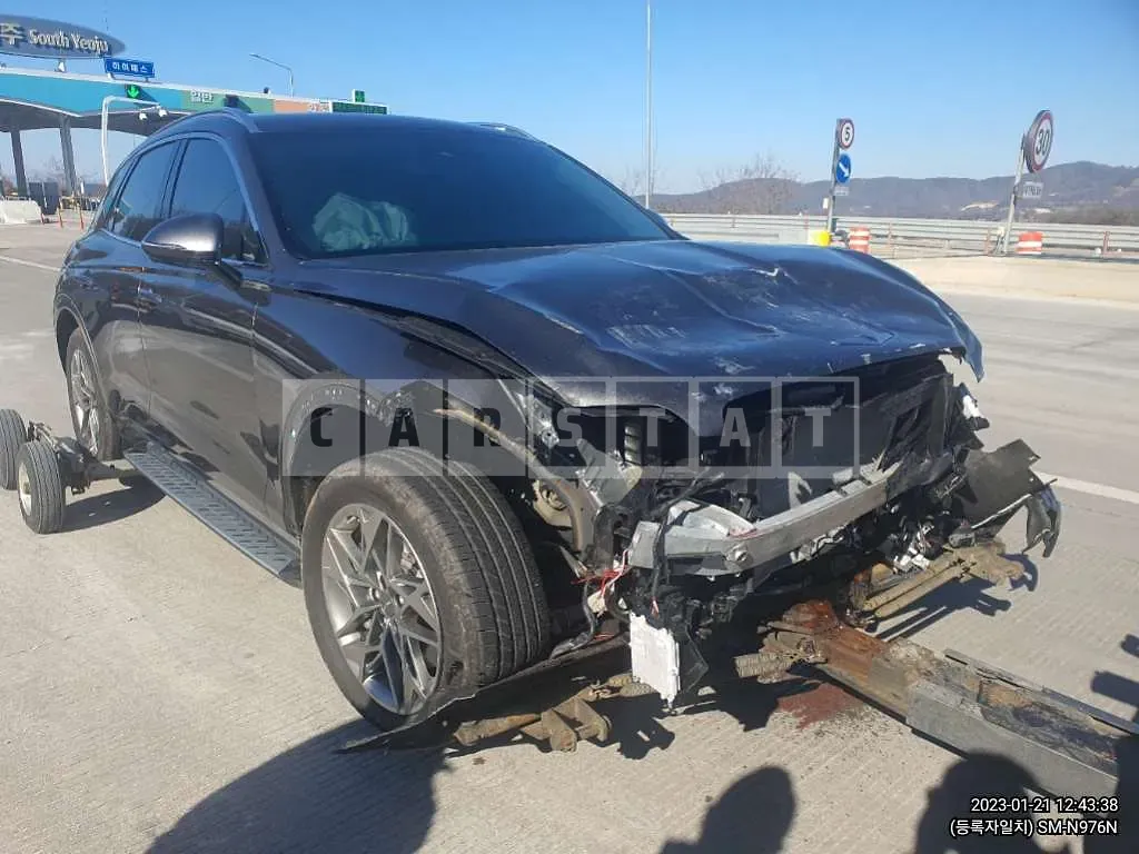 Photo 2 of 5: 2022 Genesis GV70 2.2 (Diesel, AWD) — Korean insurance auction