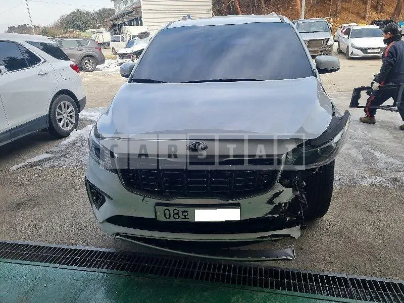 Photo 2 of 26: 2018 Kia Carnivals, VIN KNAMB81ABKS523672 — Korean insurance auction