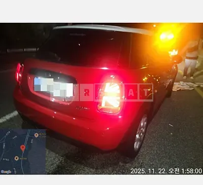 Photo 1 of 24: 2021 MINI Cooper — Korean insurance auction