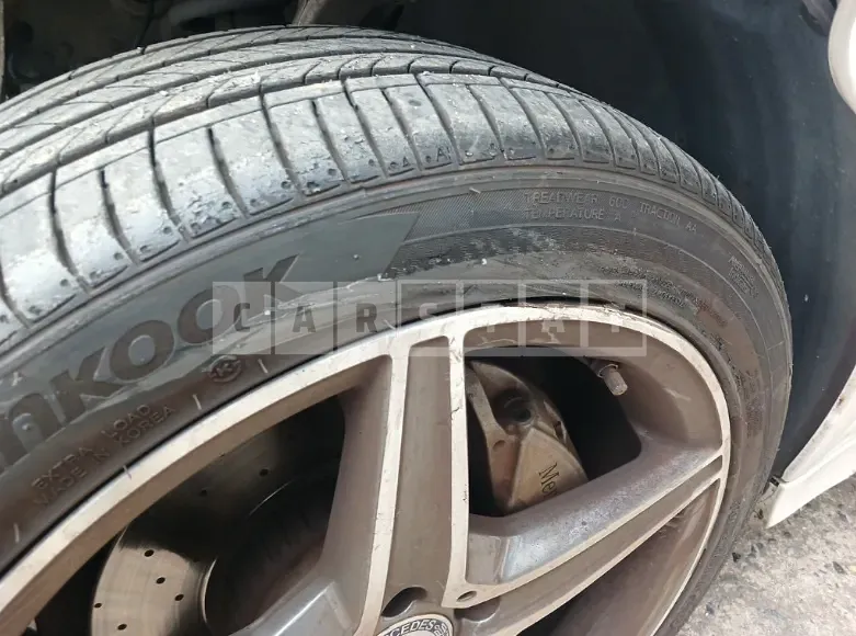 Photo 2 of 26: 2015 Mercedes-Benz C200 — Korean insurance auction