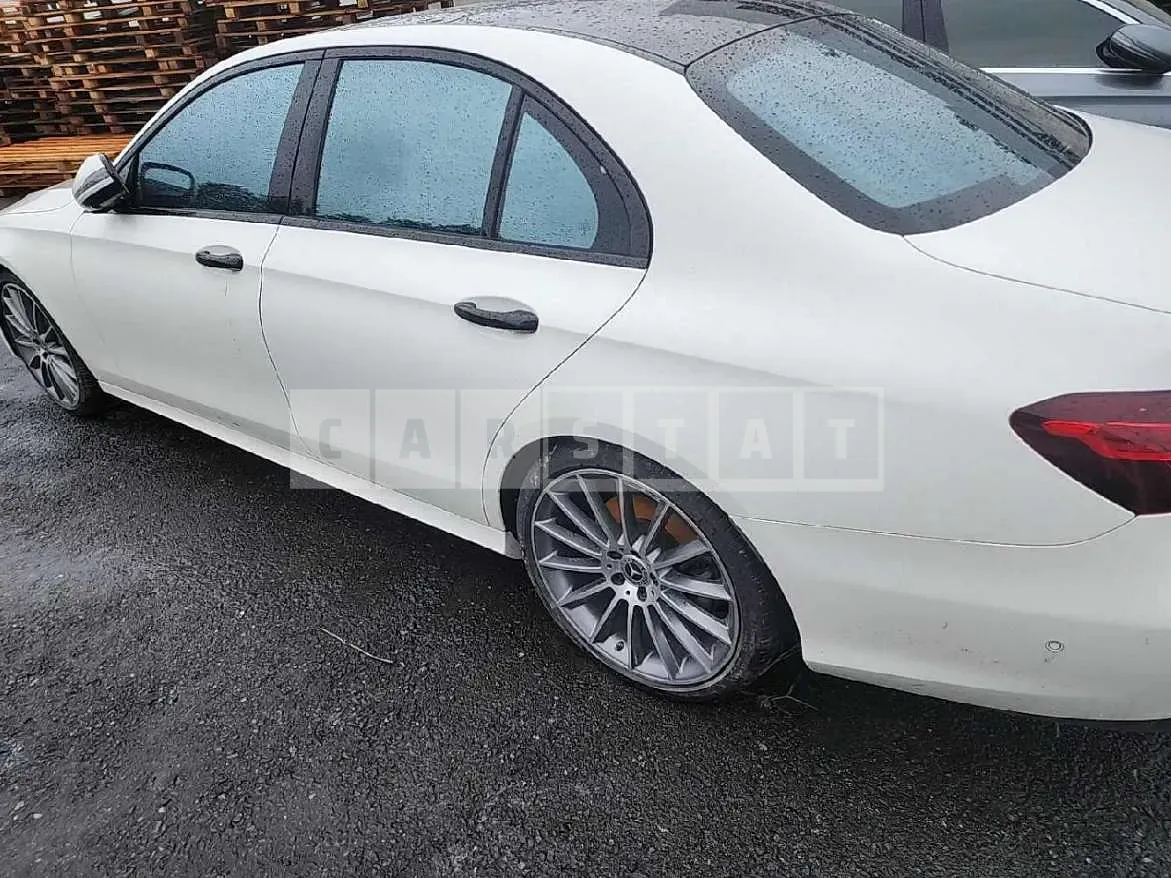 Photo 2 of 157: 2022 Mercedes-Benz E350 4Matic, VIN W1KZF8GB3NB038044 — Korean insurance auction