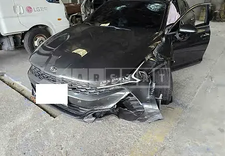 Photo 2 of 19: 2020 Kia K5 — Korean insurance auction