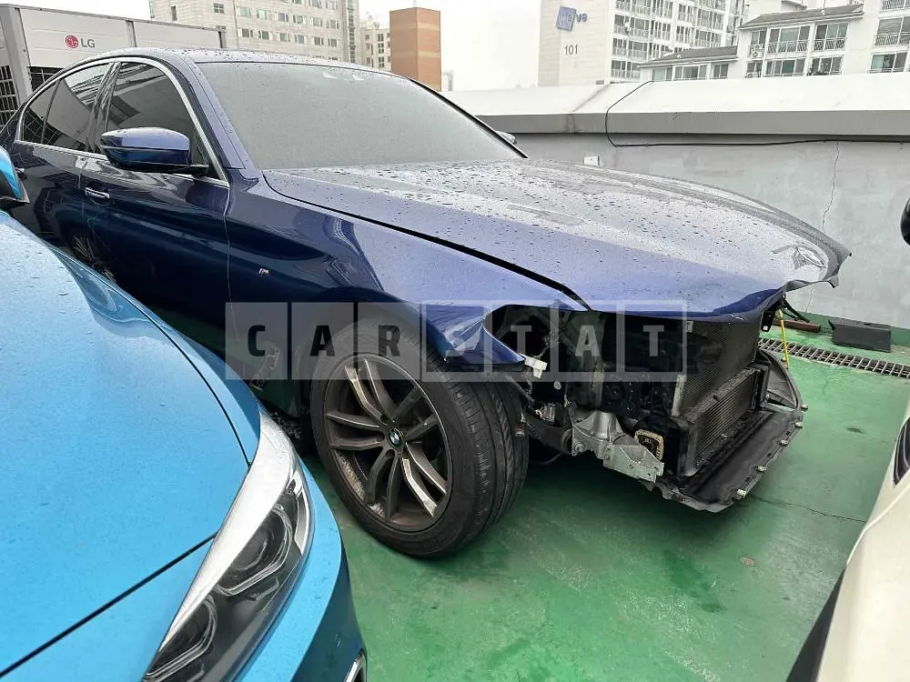 Photo 2 of 21: 2018 BMW 520d xDrive, VIN WBAJC5108JWE56057 — Korean insurance auction