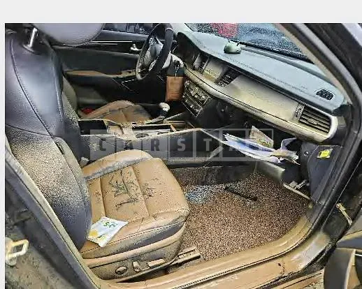 Photo 2 of 9: 2019 Kia K7 — Korean insurance auction