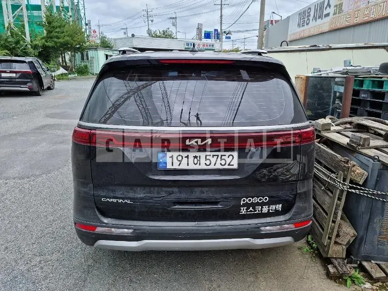 Photo 2 of 9: 2022 Kia Carnival, VIN KNANB81BBPS214256 — Korean insurance auction
