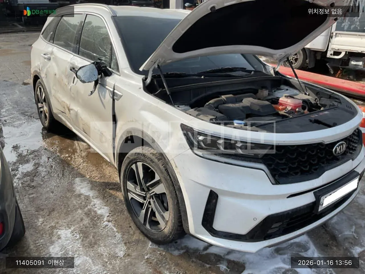 Photo 2 of 36: 2020 Kia Sorento Hybrid, VIN KNARH81GBMA001572 — Korean insurance auction