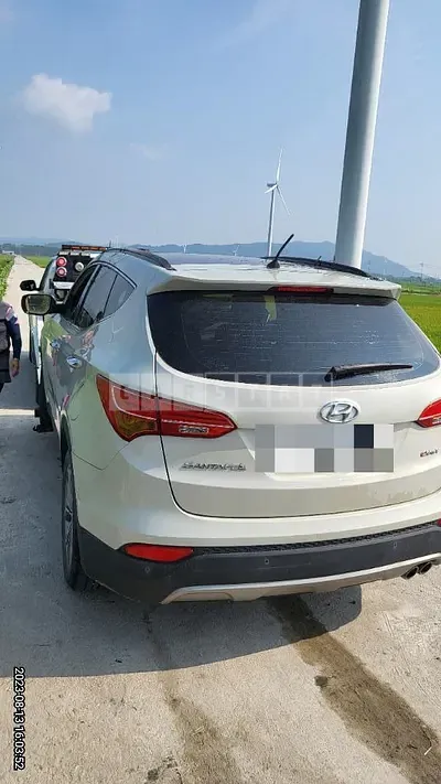 Photo 1 of 7: 2014 Hyundai Santa Fe DM 2.0 — Korean insurance auction