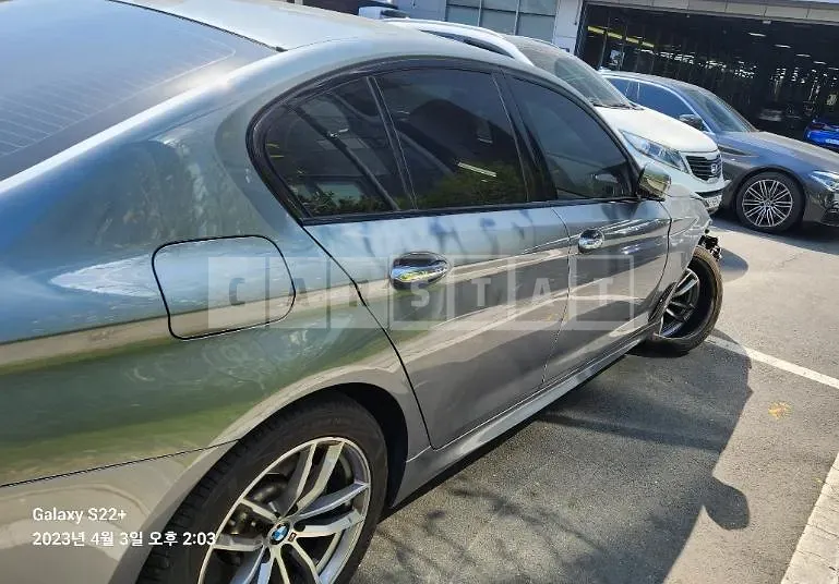 Photo 2 of 25: 2017 BMW 520d, VIN WBAJC3102HG870019 — Korean insurance auction