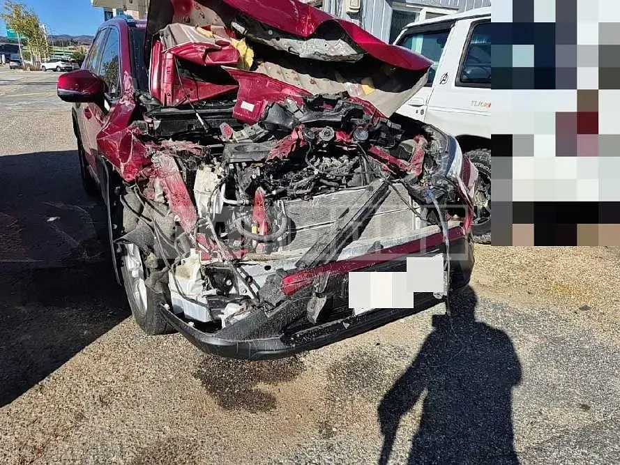 Photo 2 of 33: 2020 Toyota Rab 4 Hybrid 2WD — Korean insurance auction