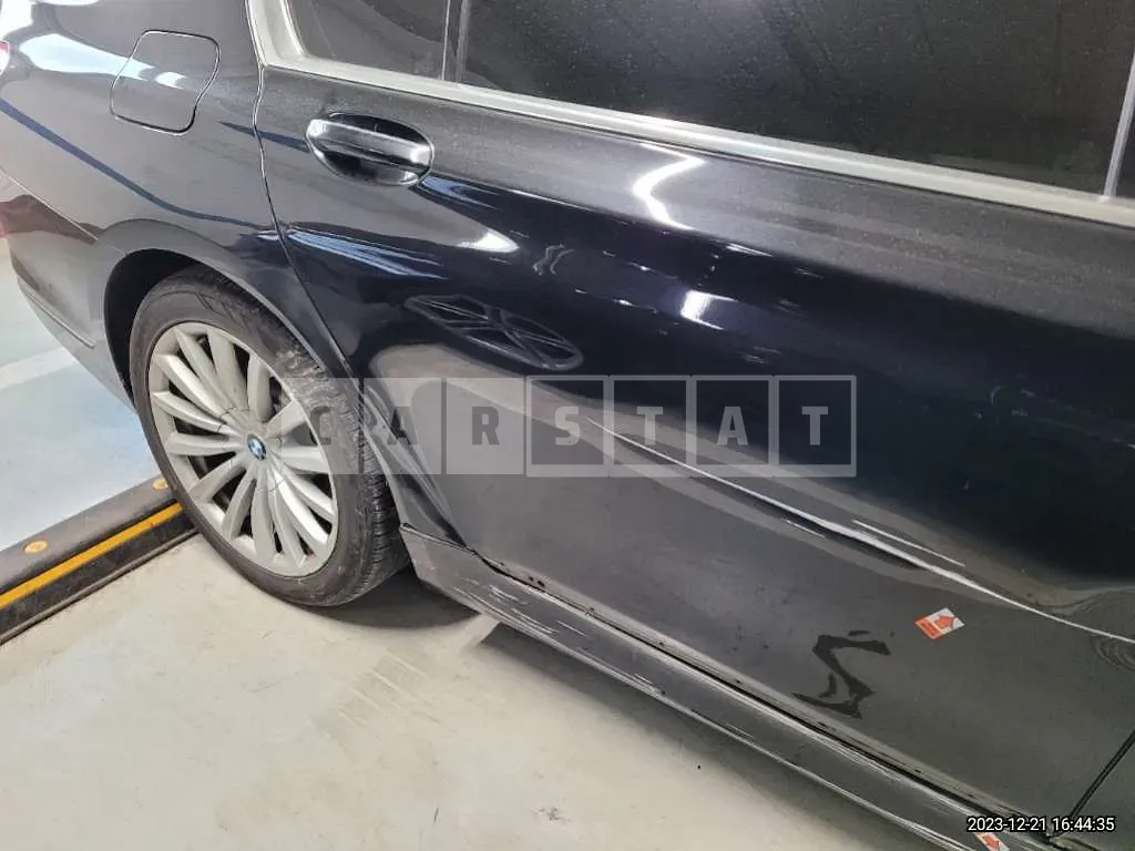Photo 2 of 14: 2016 BMW 730Ld xDrive, VIN WBA7G610XGG680029 — Korean insurance auction