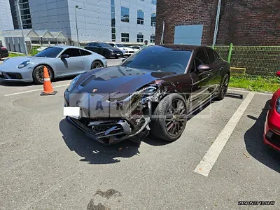 Photo 1 of 50: 2020 Porsche Panamera 4 — Korean insurance auction