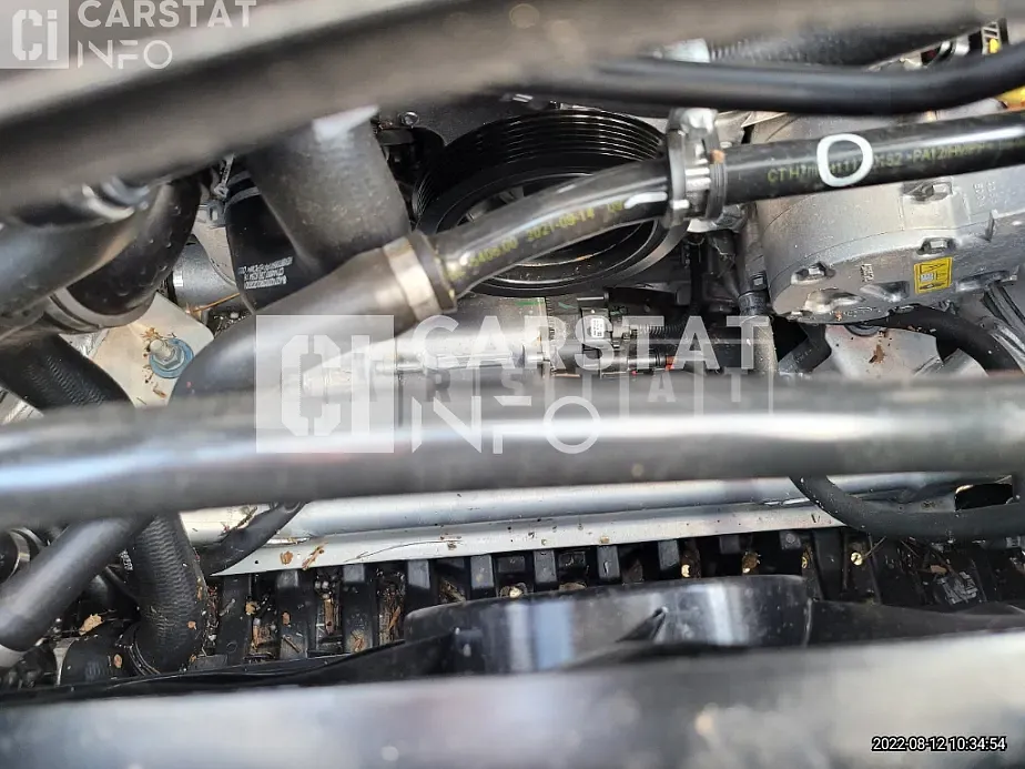 Photo 2 of 14: 2022 Mercedes-Benz Simmaryz-Benz E300 e 4Matic — Korean insurance auction