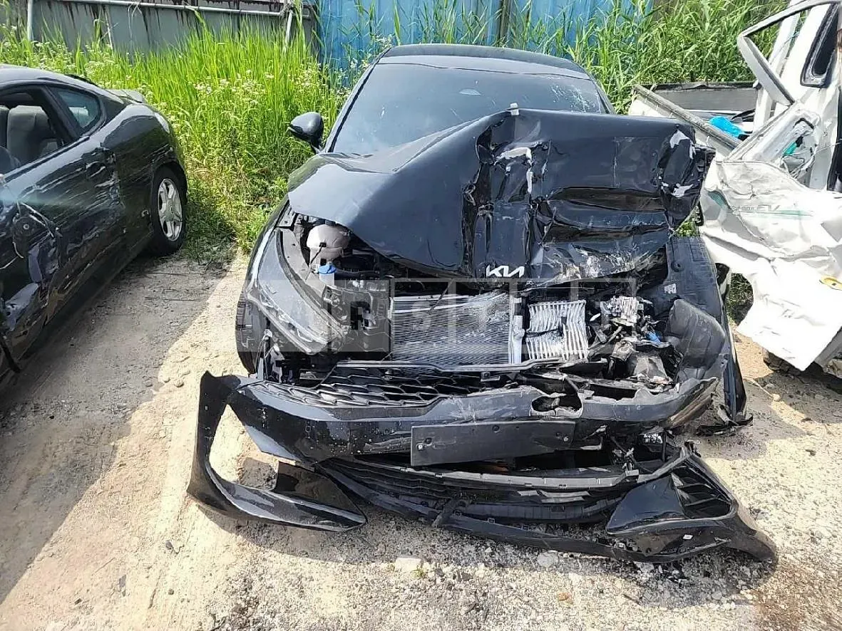 Photo 2 of 12: 2023 Kia K5 1.6, VIN KNAG6412BPA222674 — Korean insurance auction