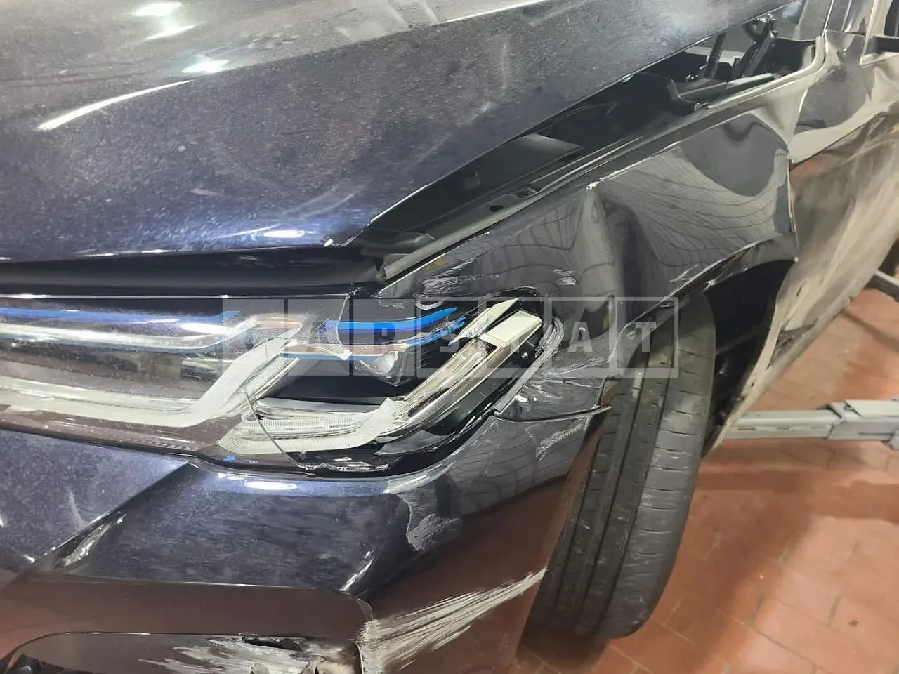 Photo 2 of 14: 2022 BMW 530i xDrive, VIN WBA31BJ00NCK39037 — Korean insurance auction
