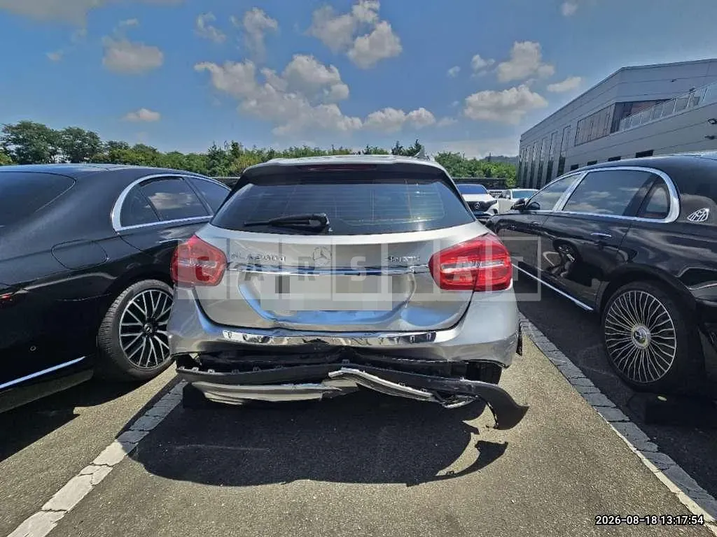 Photo 2 of 10: 2016 Mercedes-Benz GLA200 d 4Matic — Korean insurance auction