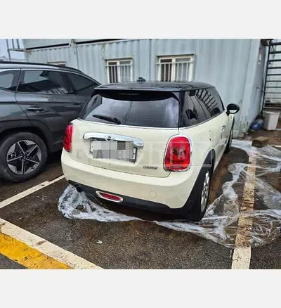 Photo 1 of 9: 2016 MINI Cooper — Korean insurance auction